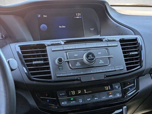 Used 2017 Honda Accord Sport image 5