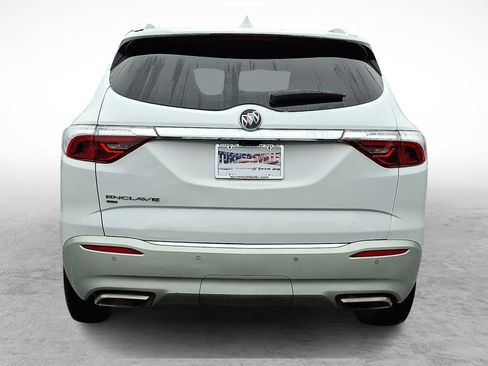 Used 2024 Buick Enclave Premium image 4