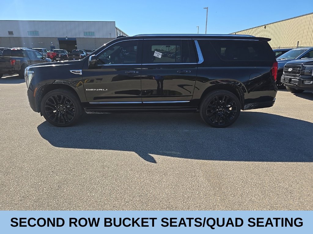 Used 2025 GMC Yukon XL Denali w/ Denali Reserve Package AWD/4WD image 3
