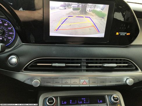 Used 2020 Hyundai Palisade SEL w/ Convenience Package FWD image 17