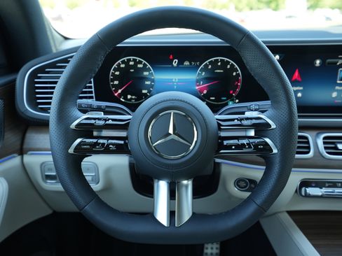 New 2026 Mercedes-Benz GLS 450 4MATIC image 24