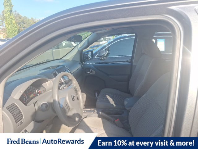 Used 2017 Nissan Frontier SV AWD/4WD image 5