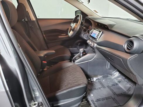 Used 2022 Nissan Kicks S image 9