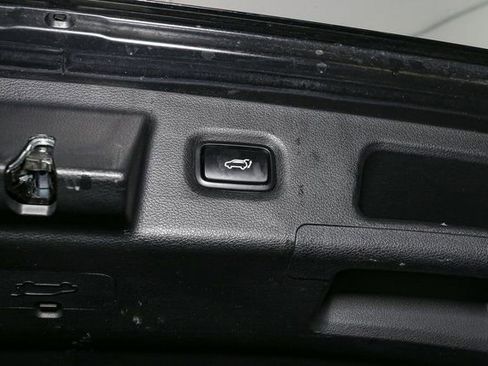 Used 2023 Hyundai Santa Fe Limited image 12