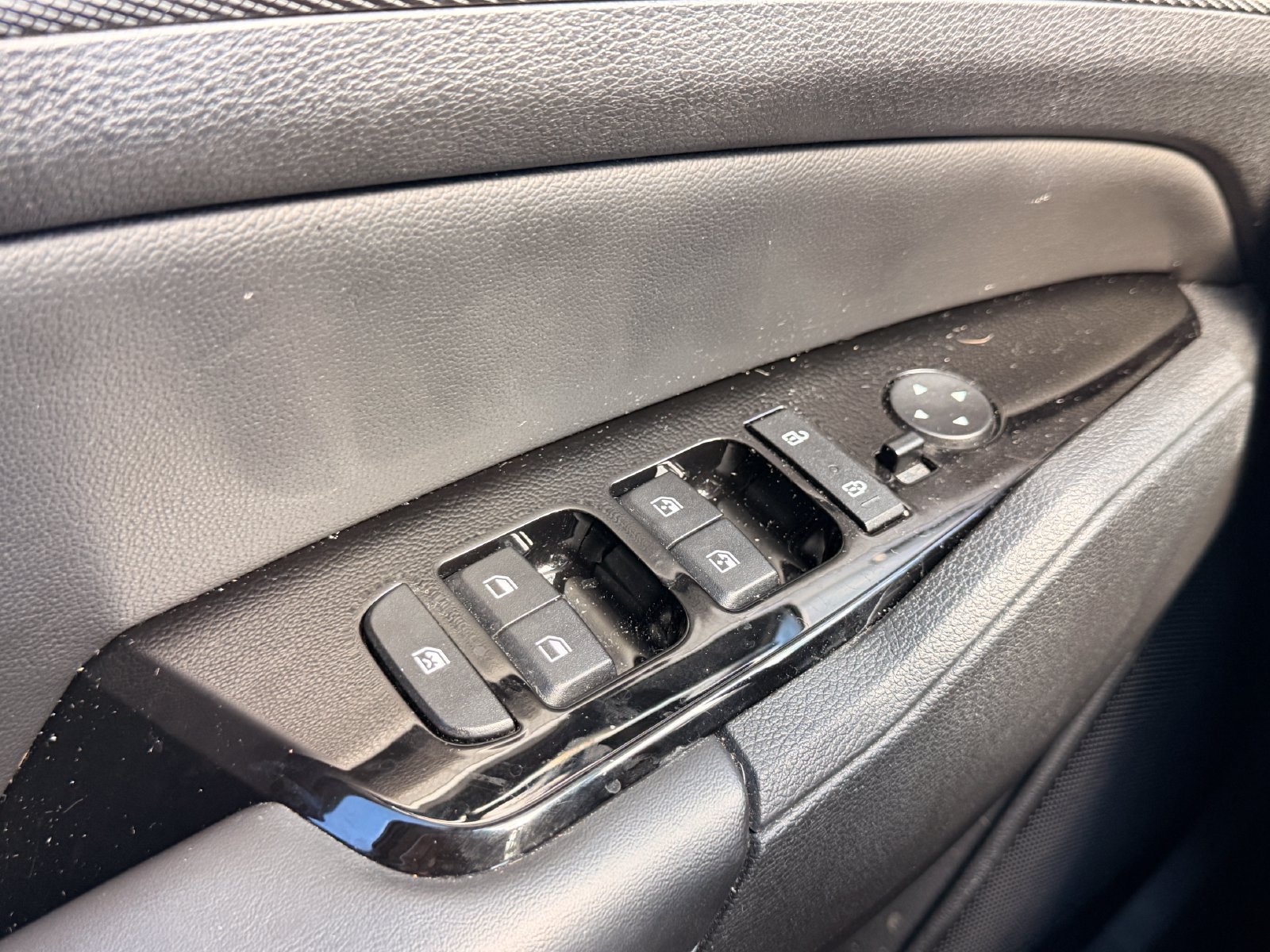 Used 2024 Kia Sportage SX FWD image 19