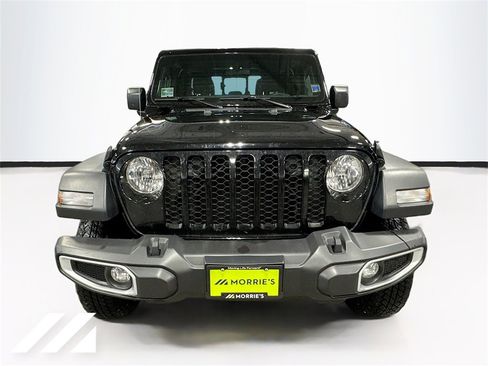 Used 2023 Jeep Gladiator Sport image 2