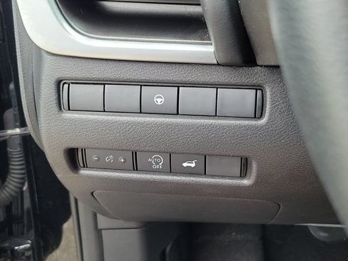 Certified 2024 Nissan Rogue SV AWD/4WD image 18