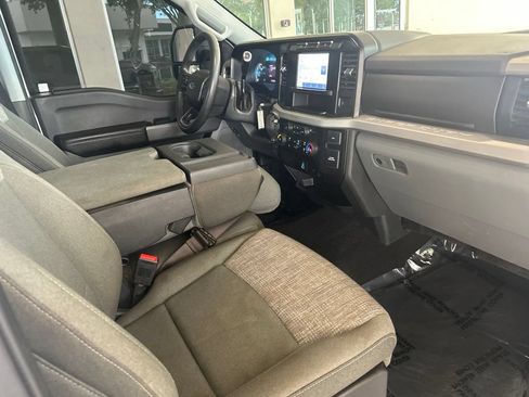 Used 2024 Ford F350 XLT AWD/4WD image 30