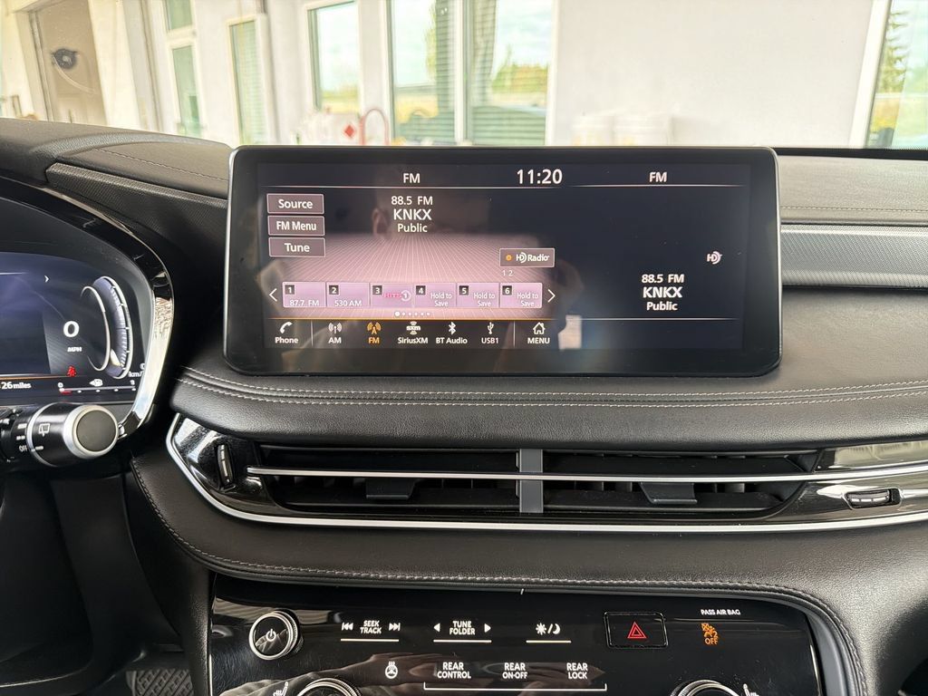 Used 2025 INFINITI QX60 Luxe AWD/4WD image 14