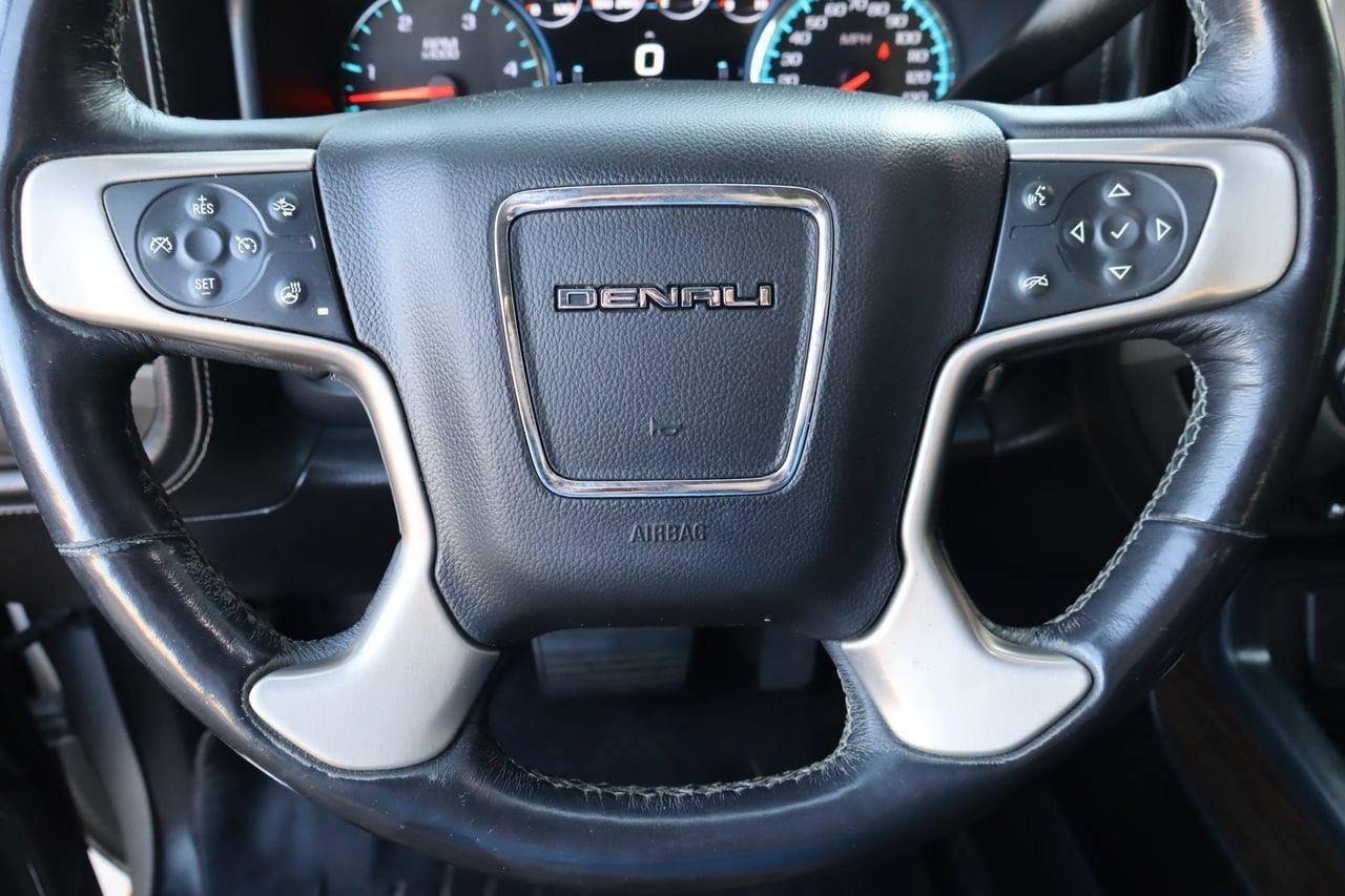 Used 2018 GMC Sierra 2500 Denali w/ Duramax Plus Package AWD/4WD image 12