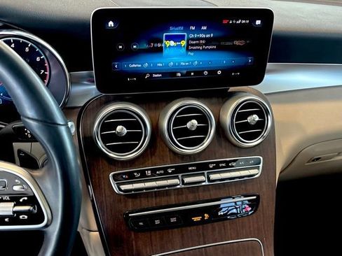 Used 2022 Mercedes-Benz GLC 300 4MATIC image 30