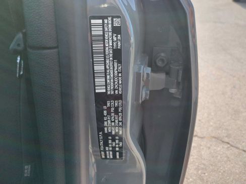 Used 2022 Jeep Renegade Trailhawk AWD/4WD image 34