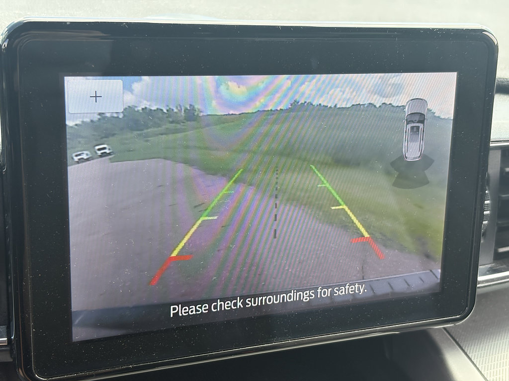 Used 2022 Ford Explorer XLT w/ Equipment Group 202A AWD/4WD image 39