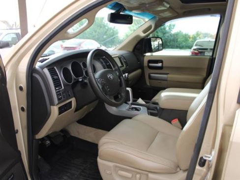 Used 2010 Toyota Sequoia Limited image 13