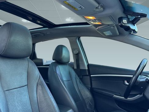 Used 2013 Hyundai Elantra GT w/ Tech Pkg image 30