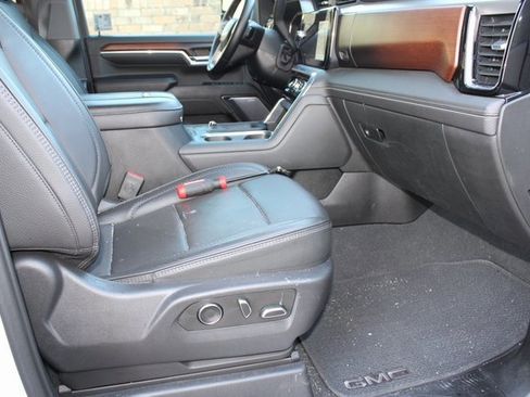 Used 2024 GMC Sierra 2500 Denali w/ Denali Reserve Package image 17