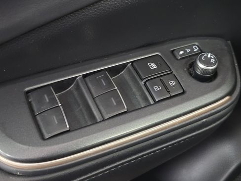 Certified 2023 Toyota Crown AWD/4WD image 25