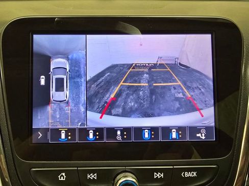 Used 2019 Chevrolet Equinox Premier image 20