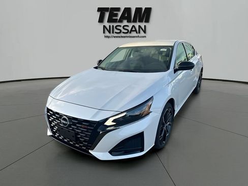 Certified 2025 Nissan Altima 2.5 SR AWD/4WD image 21