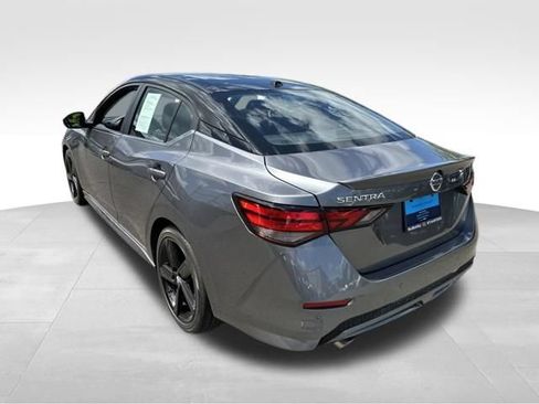 Used 2023 Nissan Sentra SR w/ Electronics Package FWD image 5
