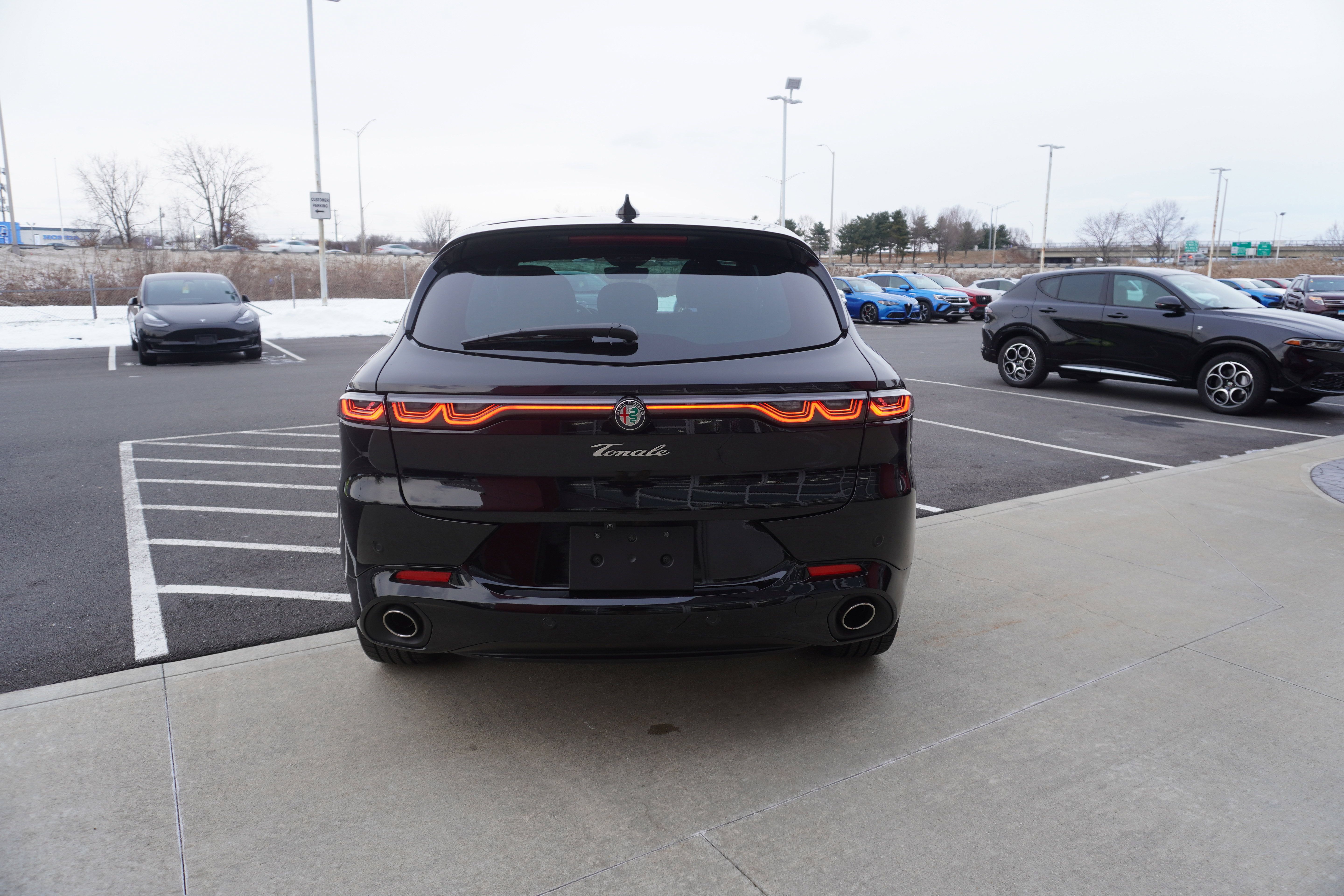 New 2025 Alfa Romeo Tonale AWD/4WD image 8