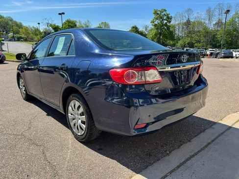 Used 2013 Toyota Corolla LE FWD image 5
