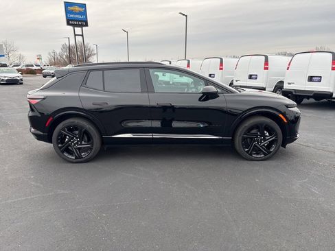 New 2026 Chevrolet Equinox EV RS image 2