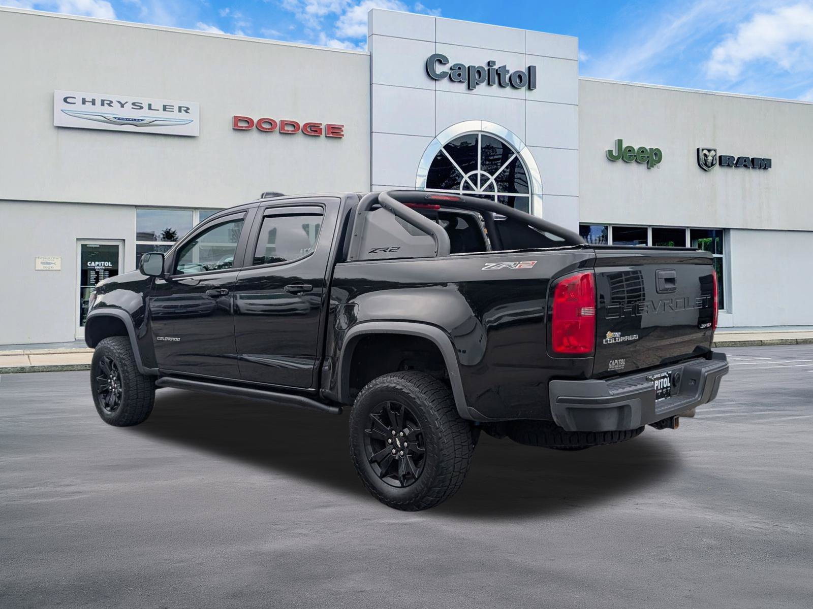 Used 2022 Chevrolet Colorado ZR2 w/ ZR2 Midnight Special Edition AWD/4WD image 5