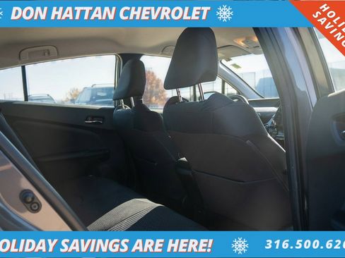 Used 2016 Toyota Prius Two image 18