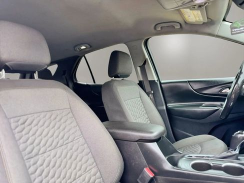 Used 2018 Chevrolet Equinox LT image 18
