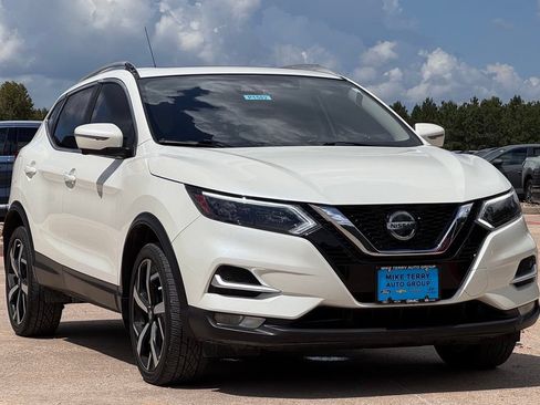 Used 2021 Nissan Rogue Sport SL w/ Premium Package FWD image 10