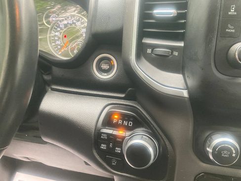 Used 2022 RAM 1500 Big Horn AWD/4WD image 22