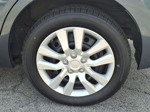 Used 2018 Toyota Corolla LE FWD image 8