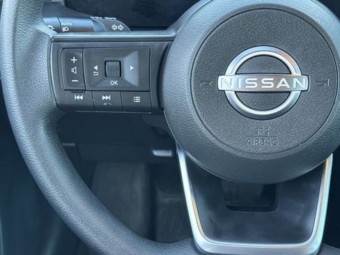 Certified 2025 Nissan Kicks S image 13