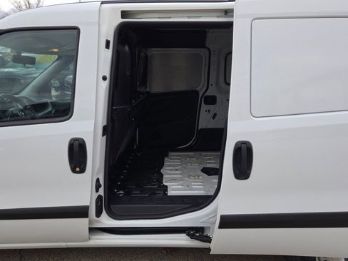 Used 2022 RAM ProMaster City Tradesman image 14