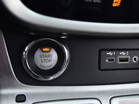 Certified 2024 Nissan Murano SV image 17