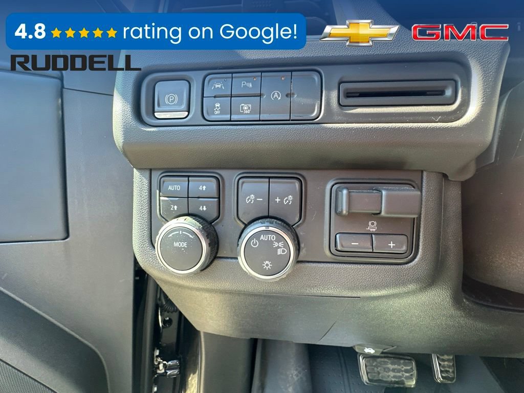 Used 2024 Chevrolet Suburban RST w/ Luxury Package AWD/4WD image 29