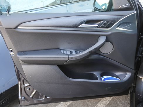 Certified 2024 BMW X3 xDrive30i w/ Premium Package image 17