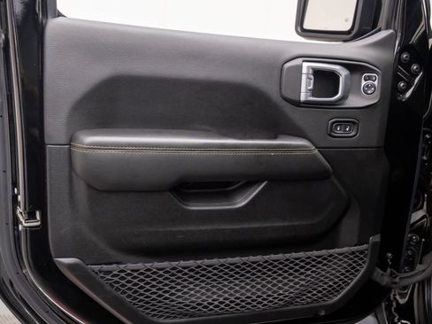 Used 2021 Jeep Wrangler Unlimited Sahara image 13