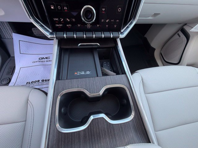 New 2027 GMC Acadia Denali w/ LPO, Floor Liner Package FWD image 11