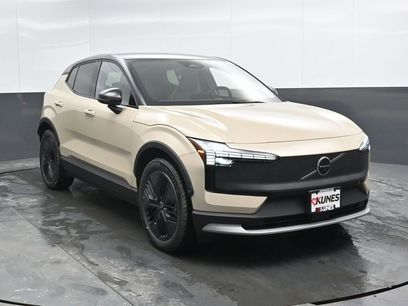 New 2026 Volvo EX30 Cross Country Ultra w/ Protection Package Premier