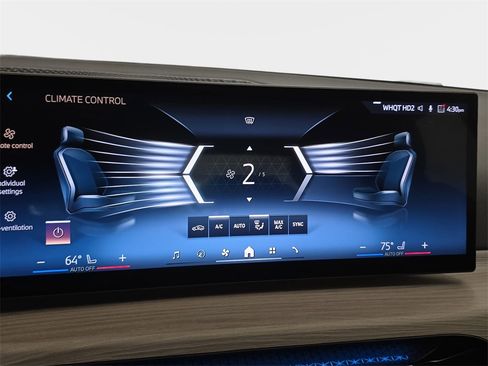 Certified 2025 BMW 330i Sedan image 23