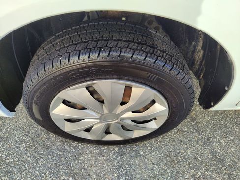 Used 2018 Nissan NV200 SV w/ Navigation Package image 21