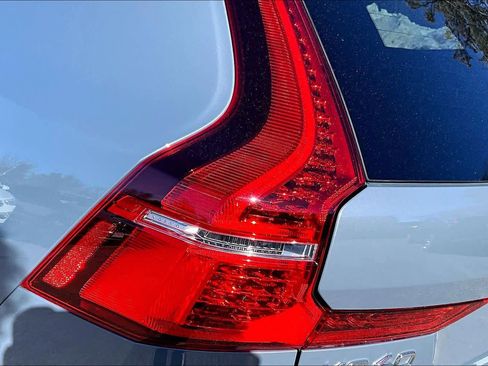 Used 2023 Volvo XC60 B5 Plus w/ Climate Package image 27