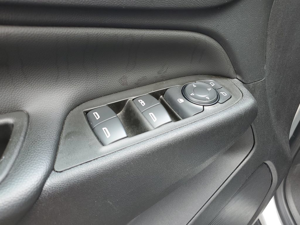 Used 2022 Chevrolet Equinox LT AWD/4WD image 15