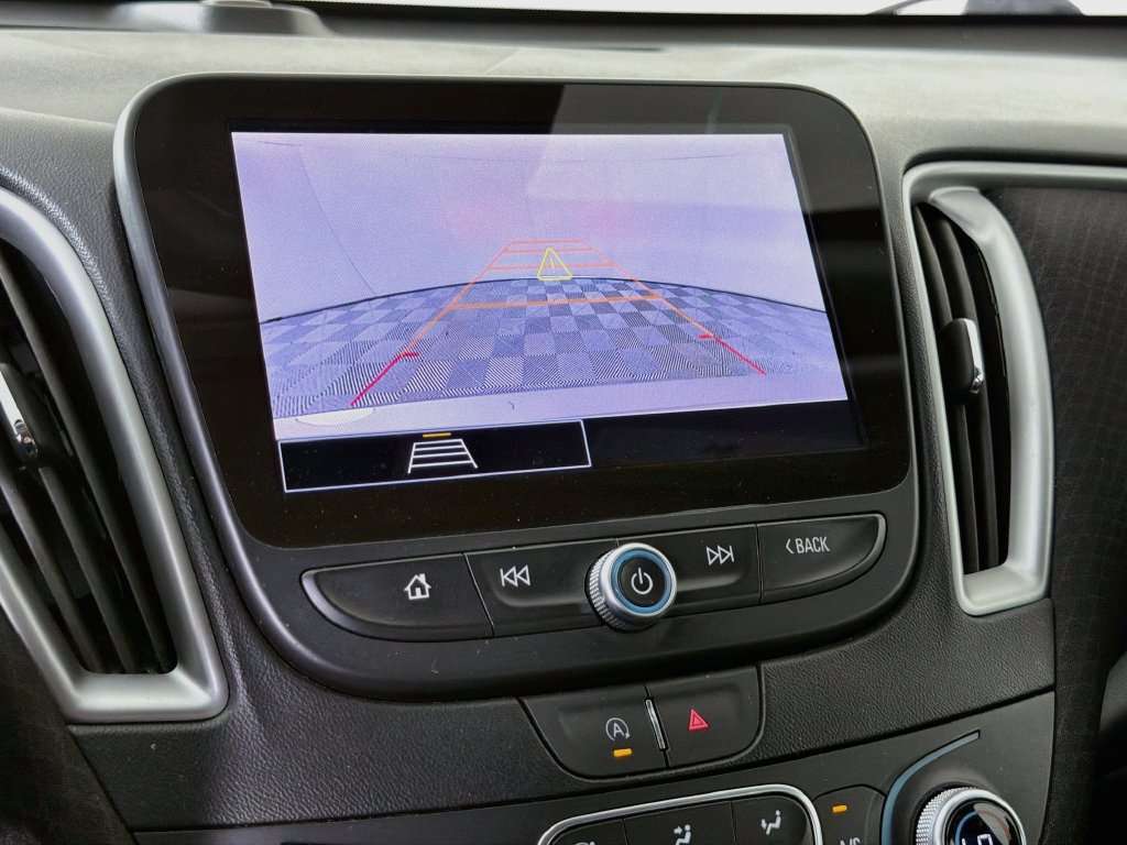 Used 2024 Chevrolet Malibu LT FWD image 18