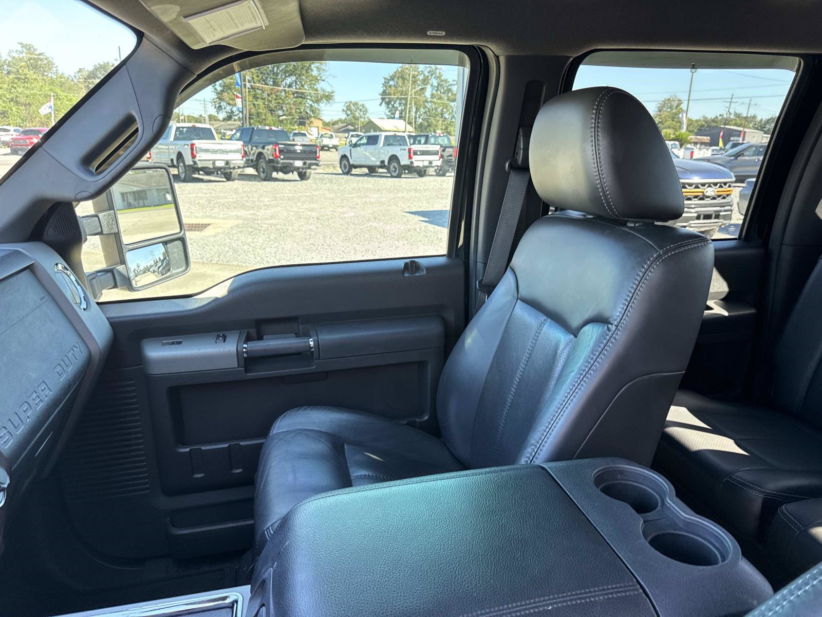 Used 2011 Ford F250 Lariat w/ Lariat Interior Pkg RWD image 15