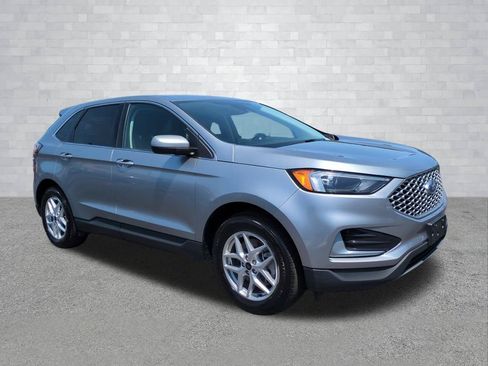Certified 2024 Ford Edge SEL AWD/4WD image 2