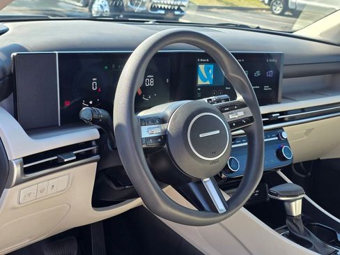 Used 2025 Hyundai Tucson SEL image 11