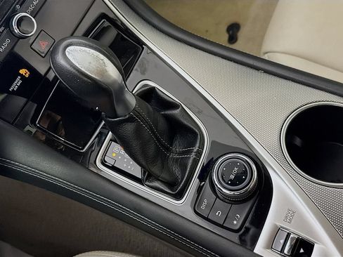 Used 2015 INFINITI Q50 RWD image 19